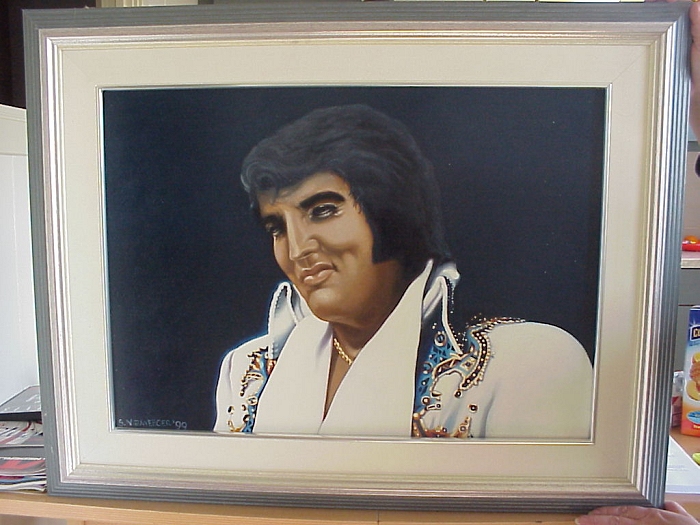 Elvis Presley in zijn mooie pak